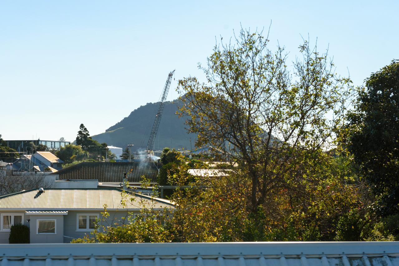 Convenient Family Bach With Easy Access To Blake Park The Beach And Downtown Mount Maunganui Kültér fotó