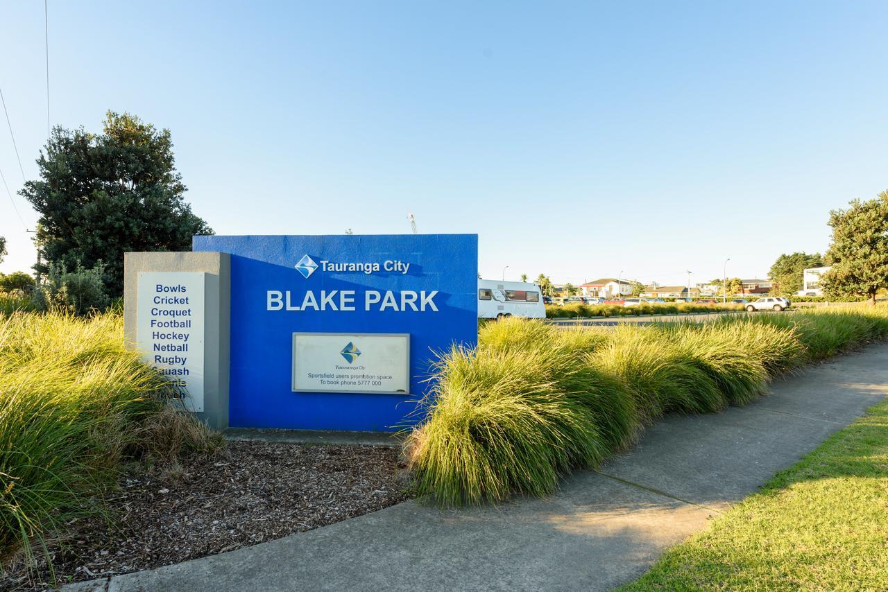 Convenient Family Bach With Easy Access To Blake Park The Beach And Downtown Mount Maunganui Kültér fotó