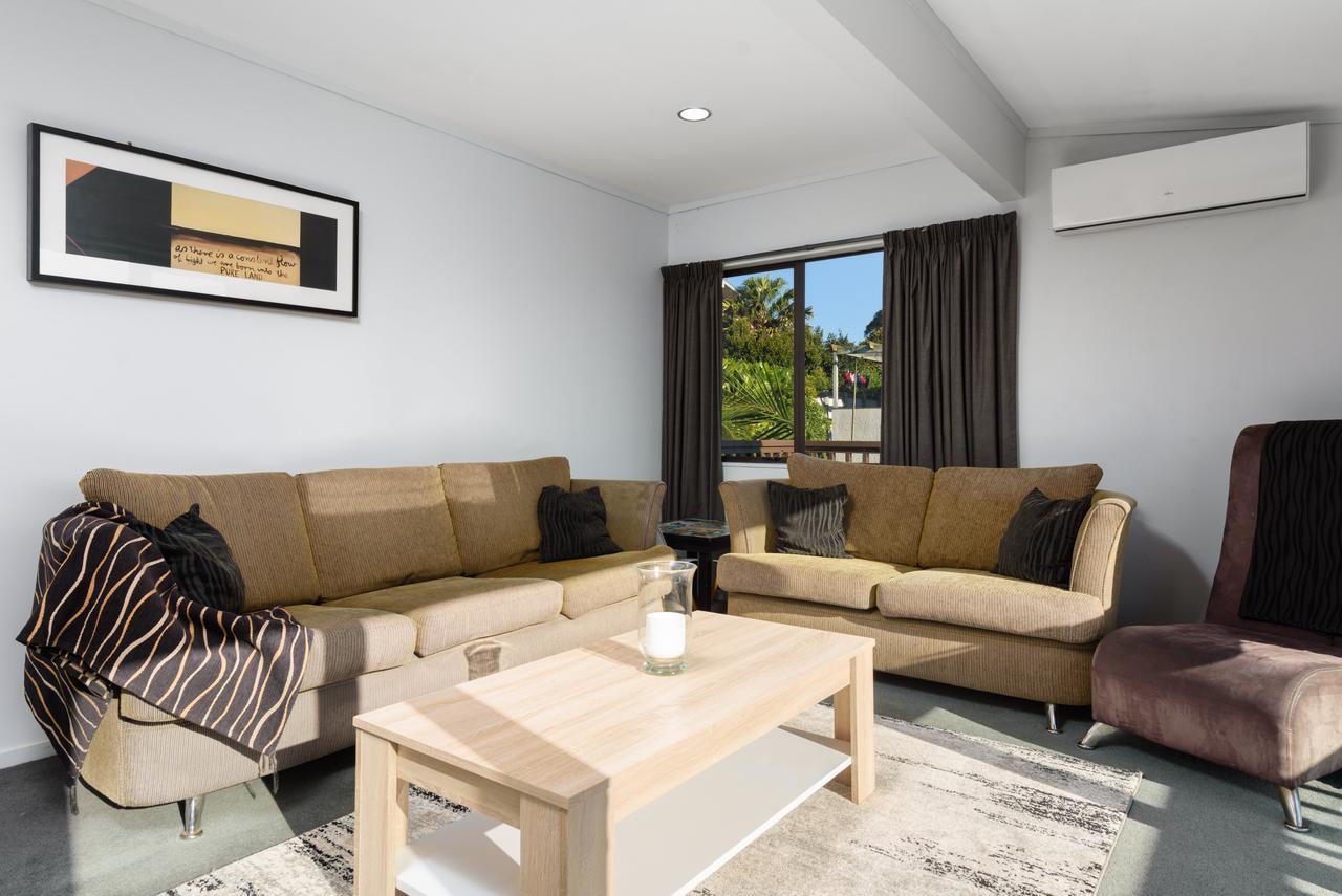Convenient Family Bach With Easy Access To Blake Park The Beach And Downtown Mount Maunganui Kültér fotó