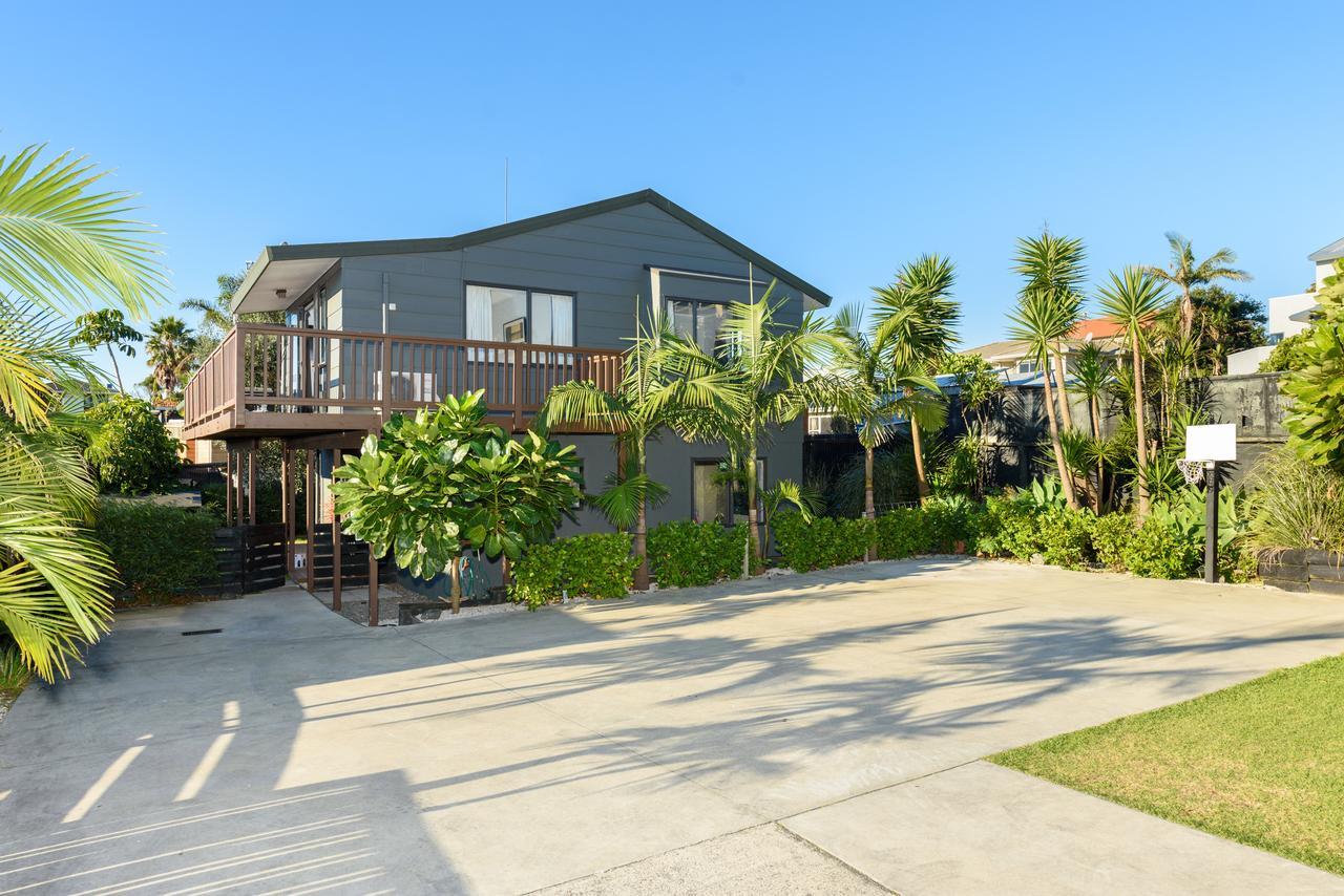 Convenient Family Bach With Easy Access To Blake Park The Beach And Downtown Mount Maunganui Kültér fotó